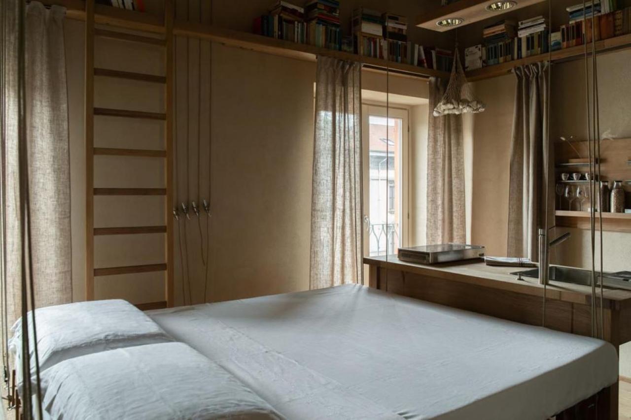 Boutique Suite Sul Naviglio Grande Milan Bagian luar foto